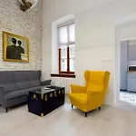 Vintage Vibe: Your Central City Escape