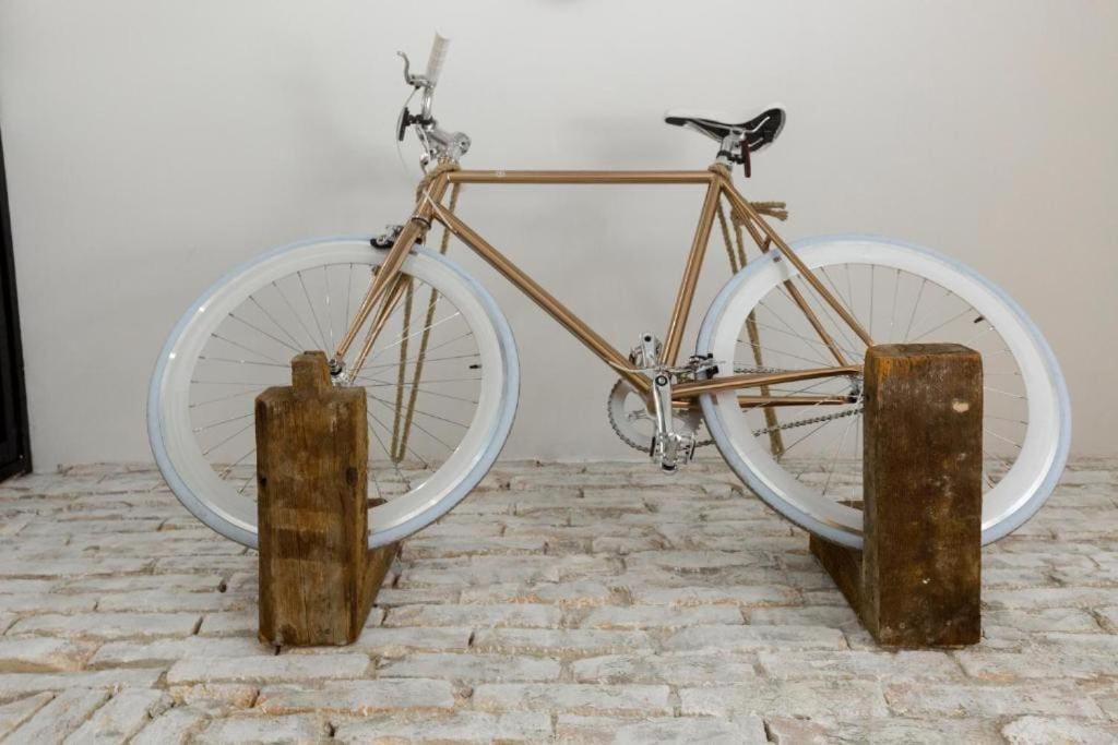 Apartment Vintage Vibe: Your Escape Budapest